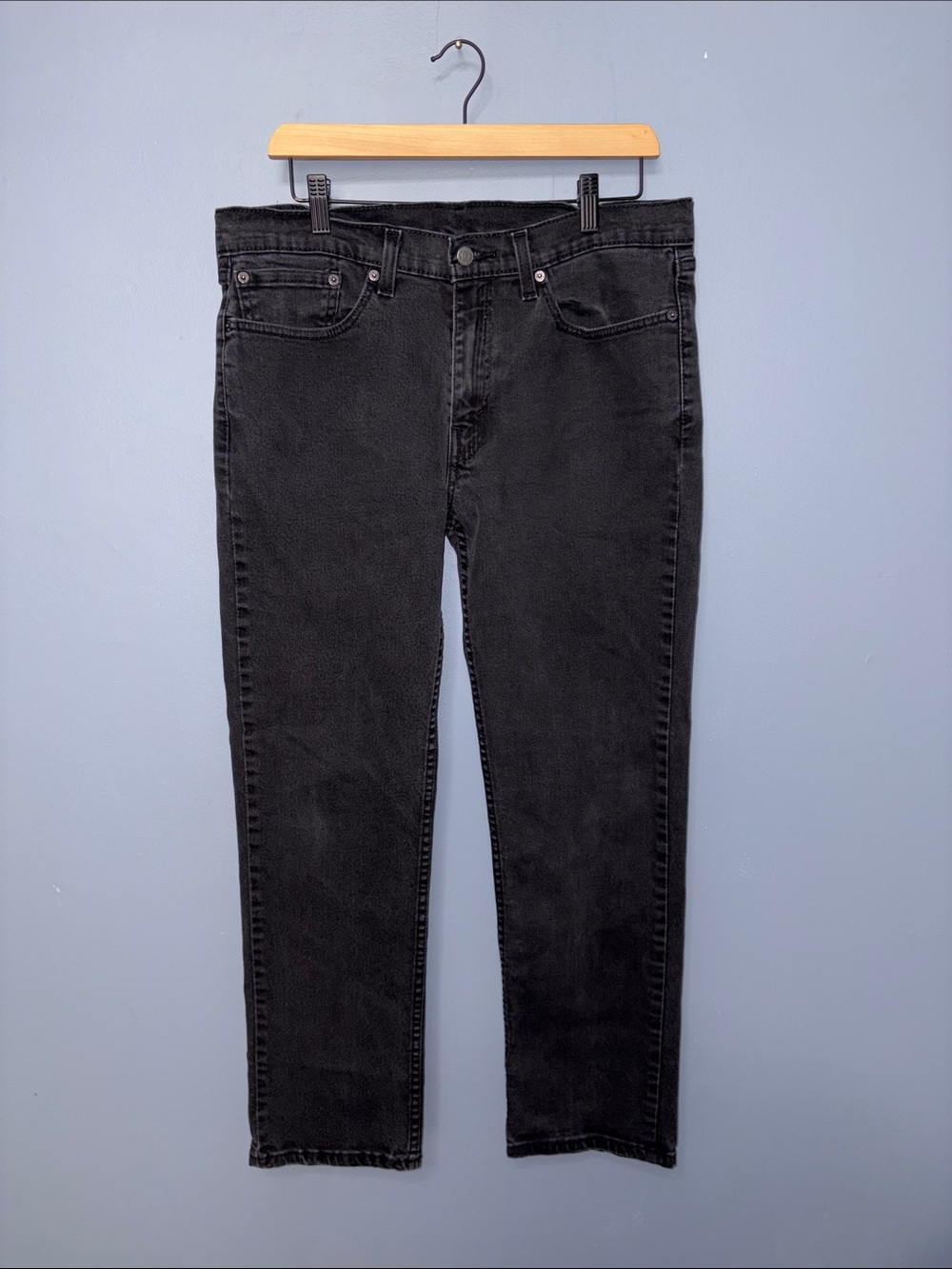 Levi’s • Black Jeans (Men’s)